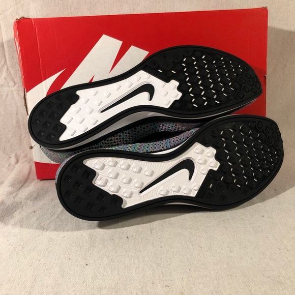 Nike FlyKnit Racer Milticolor 2.0 Running Shoes - Picture 6 of 6